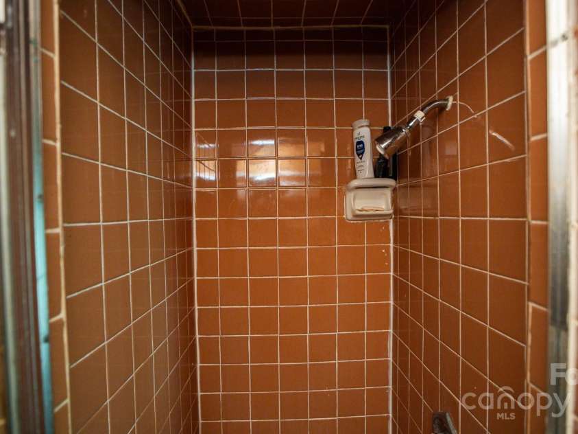 4189 Bristol Place, Collettsville, NC 28611.  MLS# CAR4320331, YatesRealty ID 959. 