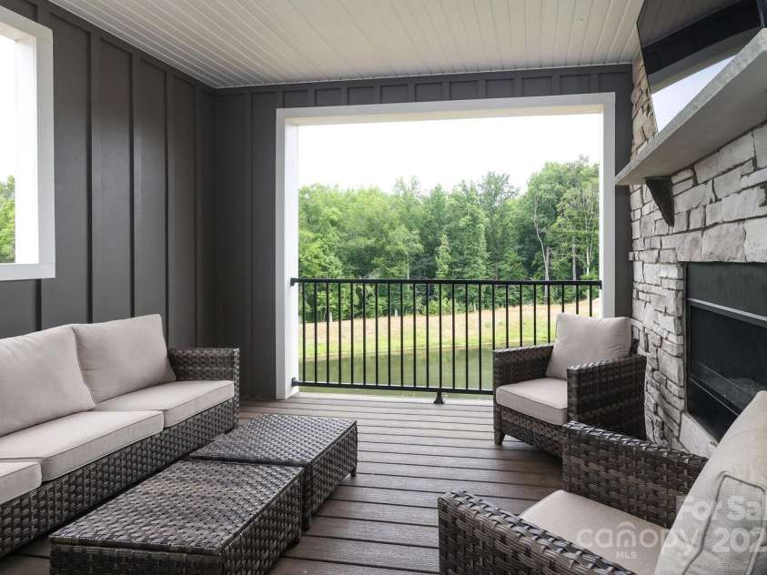 457 Lahinch Drive, Tega Cay, SC 29708.  MLS# CAR4214628, YatesRealty ID 959. 