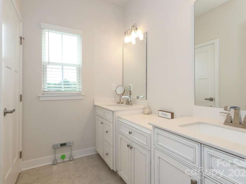 457 Lahinch Drive, Tega Cay, SC 29708.  MLS# CAR4214628, YatesRealty ID 959. 