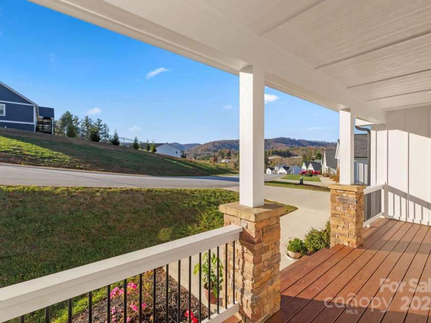 155 Hayes Ridge Lane, Mills River, NC 28759.  MLS# CAR4199843, YatesRealty ID 9590. 