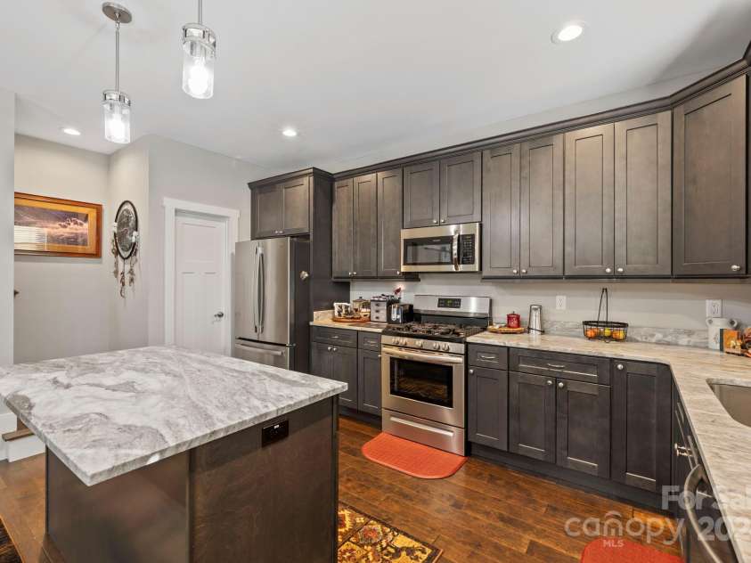 155 Hayes Ridge Lane, Mills River, NC 28759.  MLS# CAR4199843, YatesRealty ID 9590. 