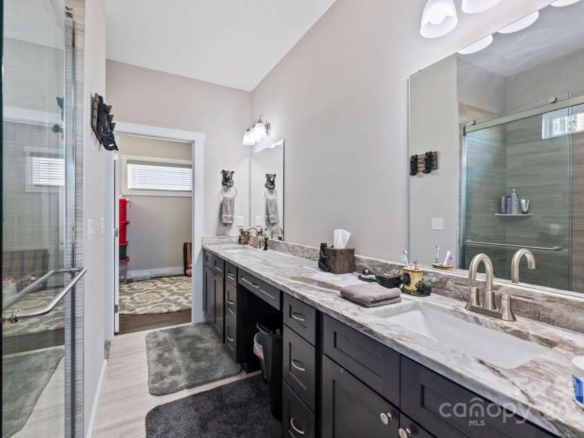 155 Hayes Ridge Lane, Mills River, NC 28759.  MLS# CAR4199843, YatesRealty ID 9590. 