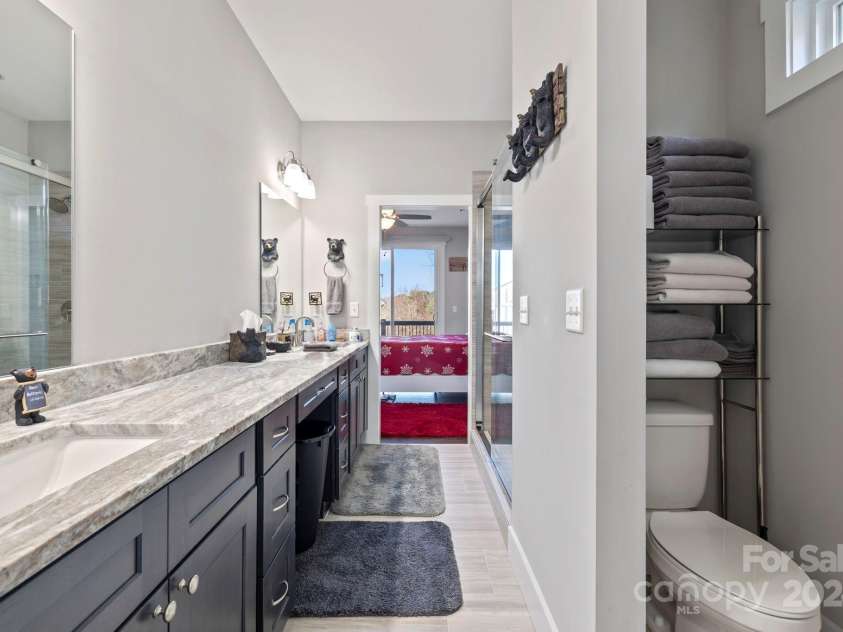 155 Hayes Ridge Lane, Mills River, NC 28759.  MLS# CAR4199843, YatesRealty ID 9590. 