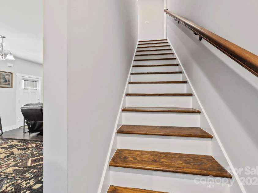 155 Hayes Ridge Lane, Mills River, NC 28759.  MLS# CAR4199843, YatesRealty ID 9590. 