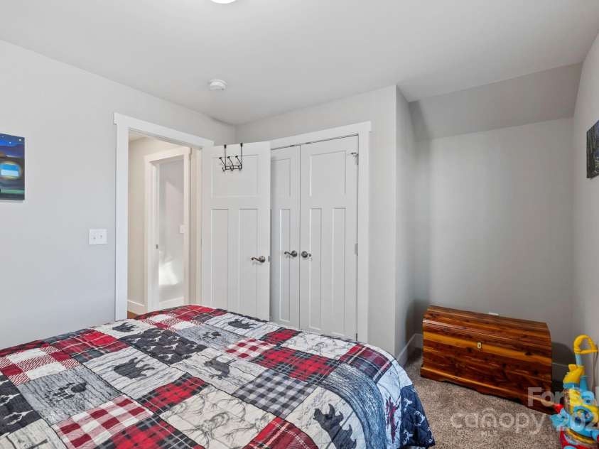 155 Hayes Ridge Lane, Mills River, NC 28759.  MLS# CAR4199843, YatesRealty ID 9590. 