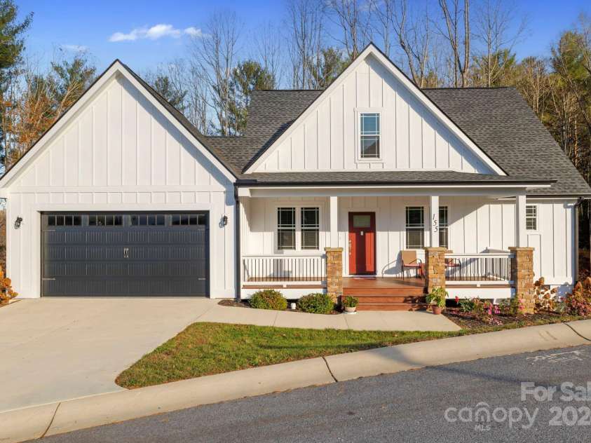 155 Hayes Ridge Lane, Mills River, NC 28759.  MLS# CAR4199843, YatesRealty ID 9590. Welcome Home
