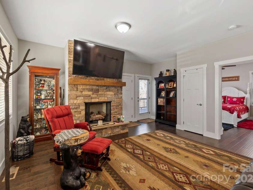 155 Hayes Ridge Lane, Mills River, NC 28759.  MLS# CAR4199843, YatesRealty ID 9590. Welcoming entry