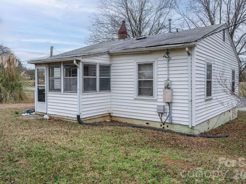 2784 Nc 27 Highway, Lincolnton, NC 28092.  MLS# CAR4340985, YatesRealty ID 9590. 2778 Rear