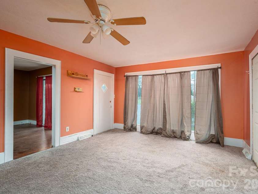 2784 Nc 27 Highway, Lincolnton, NC 28092.  MLS# CAR4340985, YatesRealty ID 9590. 2784 Den/BR