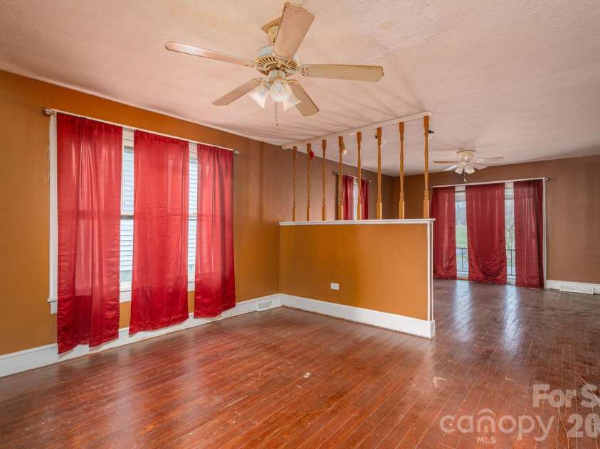 2784 Nc 27 Highway, Lincolnton, NC 28092.  MLS# CAR4340985, YatesRealty ID 9590. 2784 Dining Room