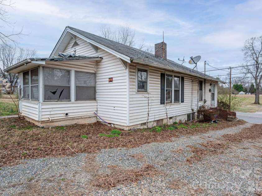 2784 Nc 27 Highway, Lincolnton, NC 28092.  MLS# CAR4340985, YatesRealty ID 9590. 2784 Side and Rear