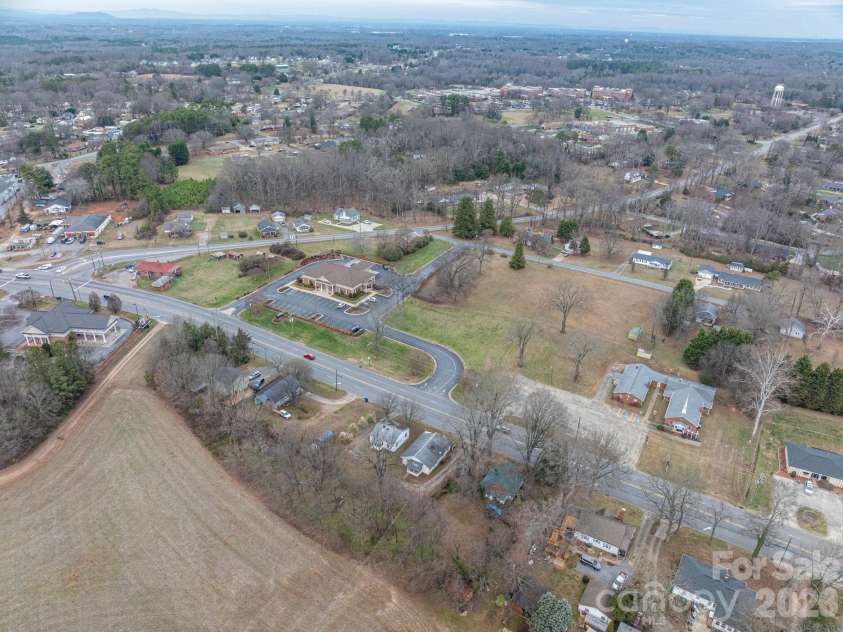 2784 Nc 27 Highway, Lincolnton, NC 28092.  MLS# CAR4340985, YatesRealty ID 9590. 