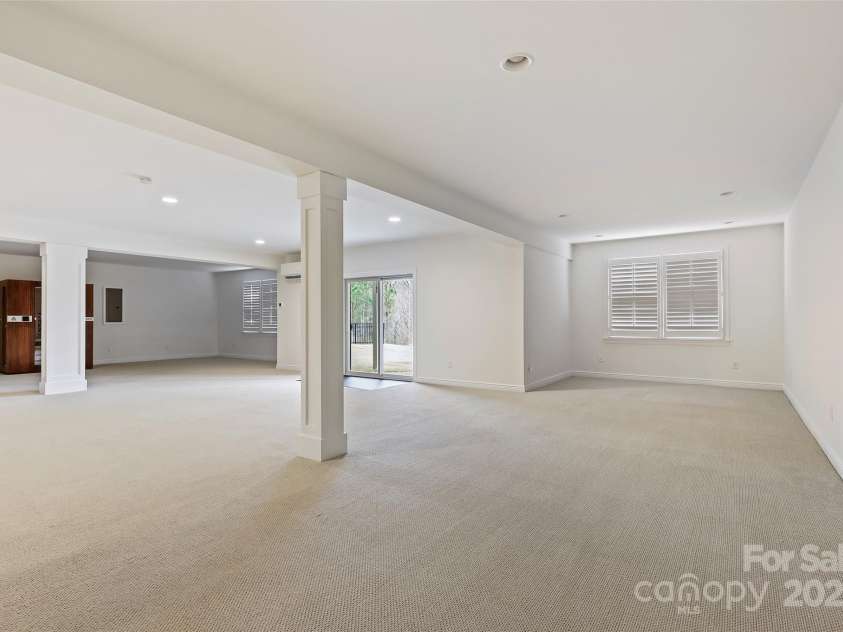14629 Glen Valley Court, Charlotte, NC 28278.  MLS# CAR4226985, YatesRealty ID 9592. 