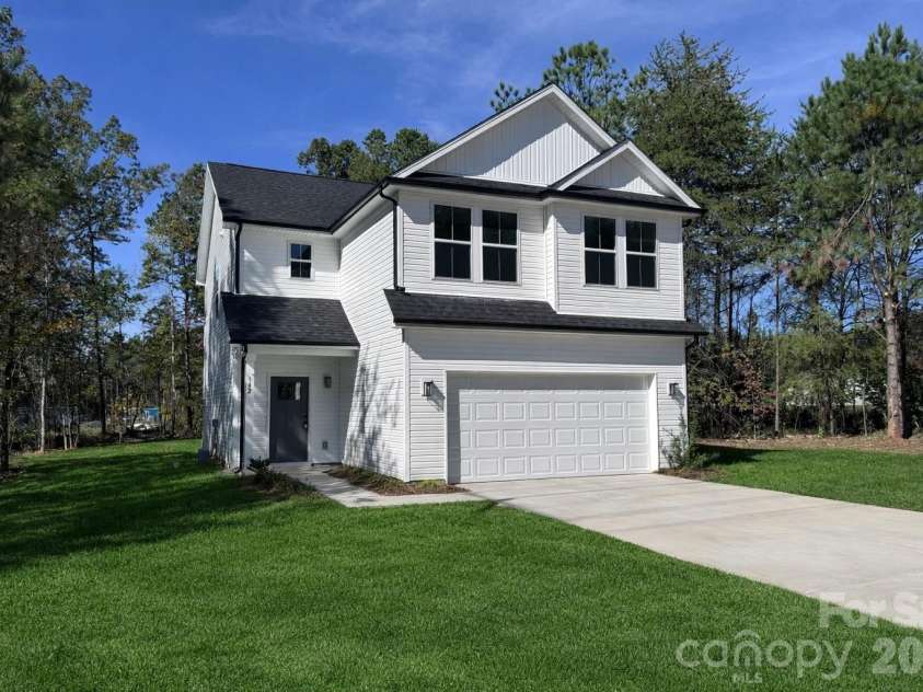 192 Doolie Road, Mooresville, NC 28117.  MLS# CAR4309482, YatesRealty ID 9593. 