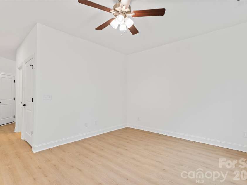 192 Doolie Road, Mooresville, NC 28117.  MLS# CAR4309482, YatesRealty ID 9593. 
