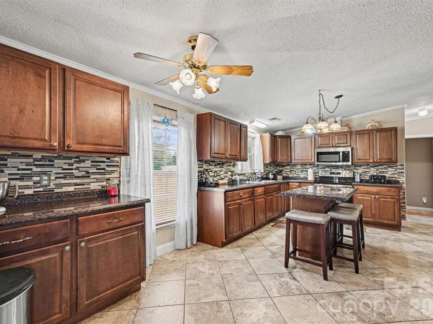 109 Beechwood Drive, Salisbury, NC 28147.  MLS# CAR4359659, YatesRealty ID 9594. 