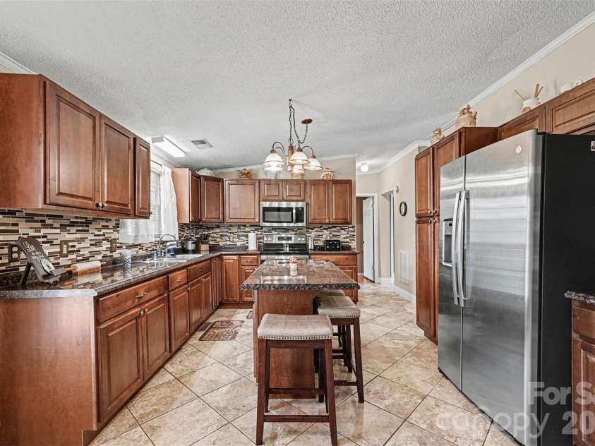 109 Beechwood Drive, Salisbury, NC 28147.  MLS# CAR4359659, YatesRealty ID 9594. 