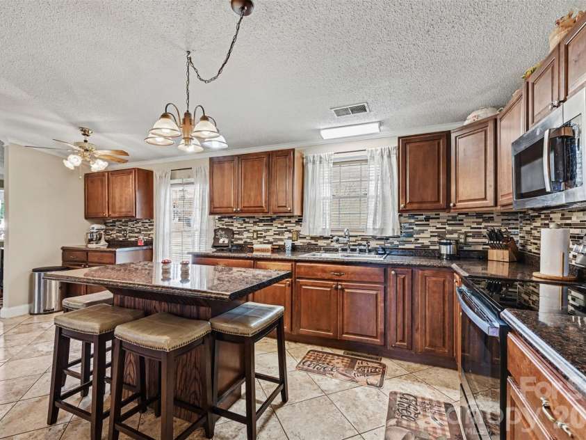 109 Beechwood Drive, Salisbury, NC 28147.  MLS# CAR4359659, YatesRealty ID 9594. 