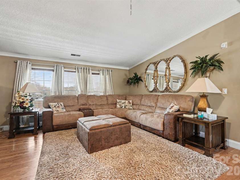 109 Beechwood Drive, Salisbury, NC 28147.  MLS# CAR4359659, YatesRealty ID 9594. 