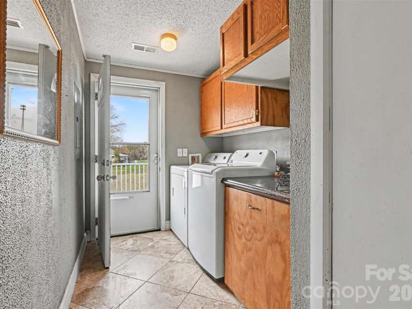 109 Beechwood Drive, Salisbury, NC 28147.  MLS# CAR4359659, YatesRealty ID 9594. 