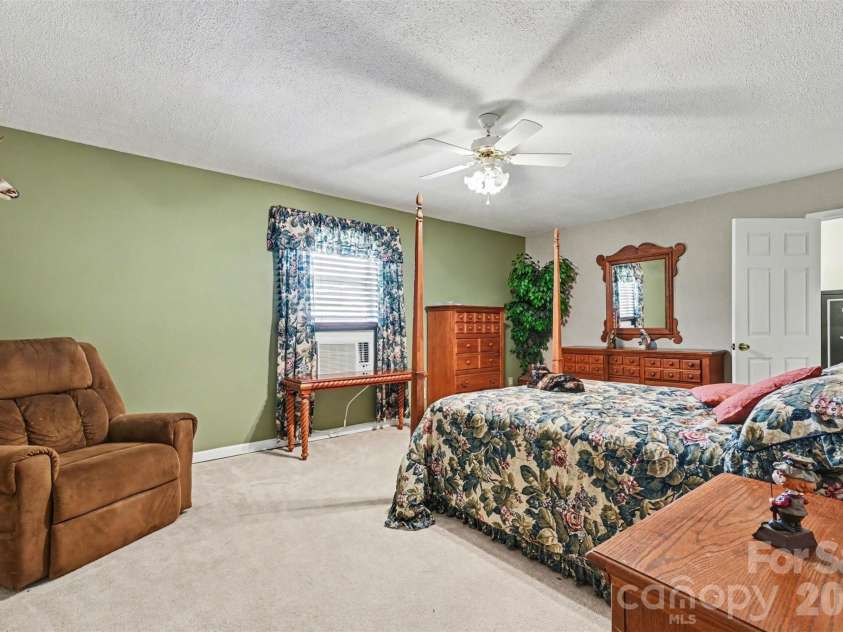 109 Beechwood Drive, Salisbury, NC 28147.  MLS# CAR4359659, YatesRealty ID 9594. 