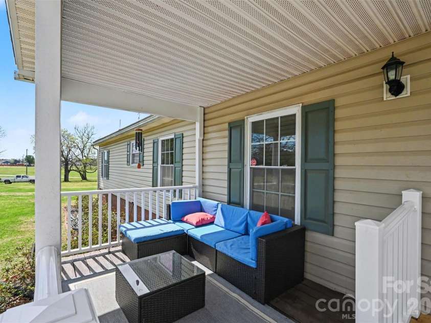 109 Beechwood Drive, Salisbury, NC 28147.  MLS# CAR4359659, YatesRealty ID 9594. 