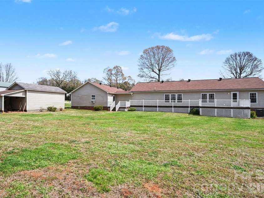109 Beechwood Drive, Salisbury, NC 28147.  MLS# CAR4359659, YatesRealty ID 9594. 