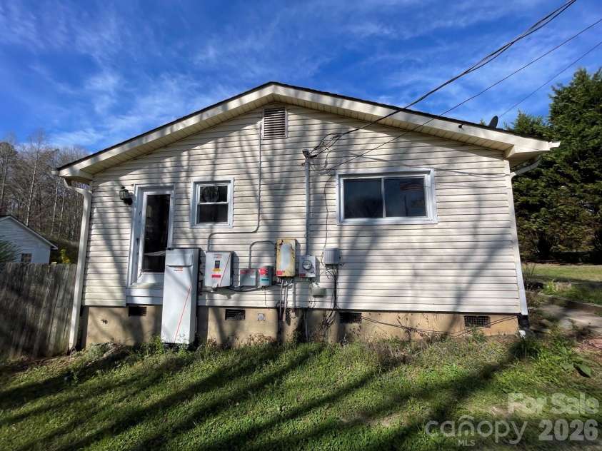 3542 Orchard Road, Iron Station, NC 28080.  MLS# CAR4362109, YatesRealty ID 9595. 