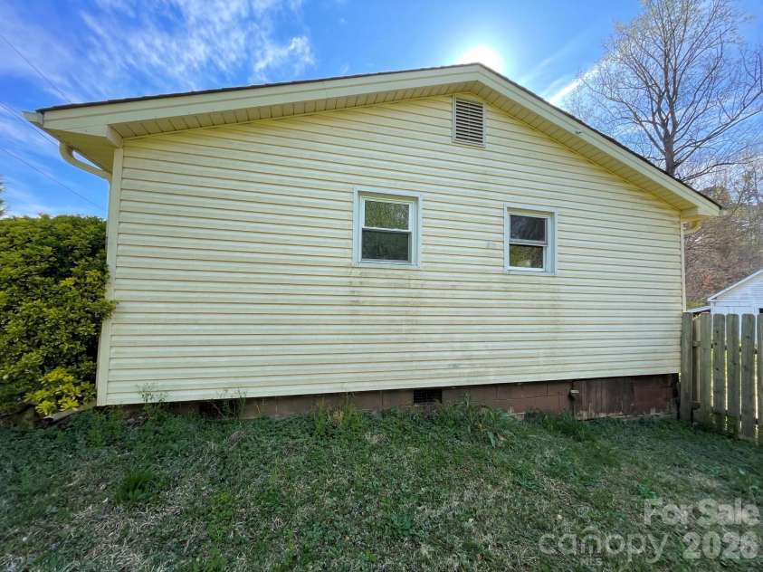 3542 Orchard Road, Iron Station, NC 28080.  MLS# CAR4362109, YatesRealty ID 9595. 