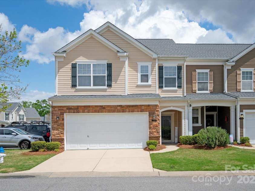 158 Council House Road, Fort Mill, SC 29708.  MLS# CAR4239888, YatesRealty ID 9596. Wonderful Corner Unit with 2 car garage