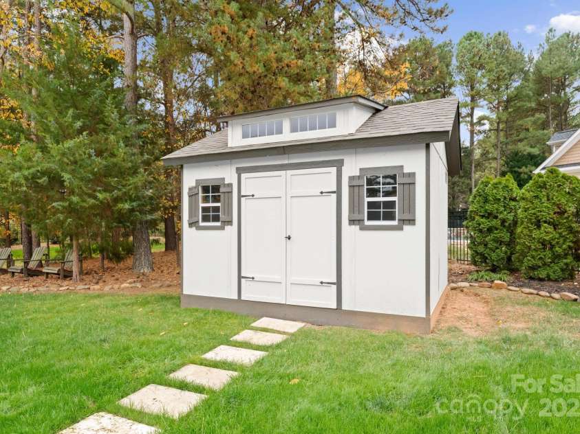117 Yellow Jacket Circle, Mooresville, NC 28117.  MLS# CAR4220754, YatesRealty ID 9597. 