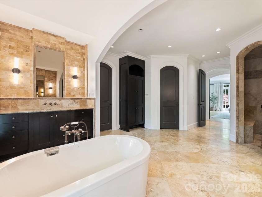 8226 Fairview Road, Charlotte, NC 28226.  MLS# CAR4362159, YatesRealty ID 9597. Primary Bathroom 