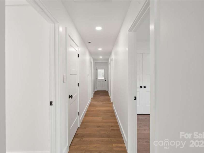 2429 Ellen Avenue, Charlotte, NC 28208.  MLS# CAR4222733, YatesRealty ID 9599. 