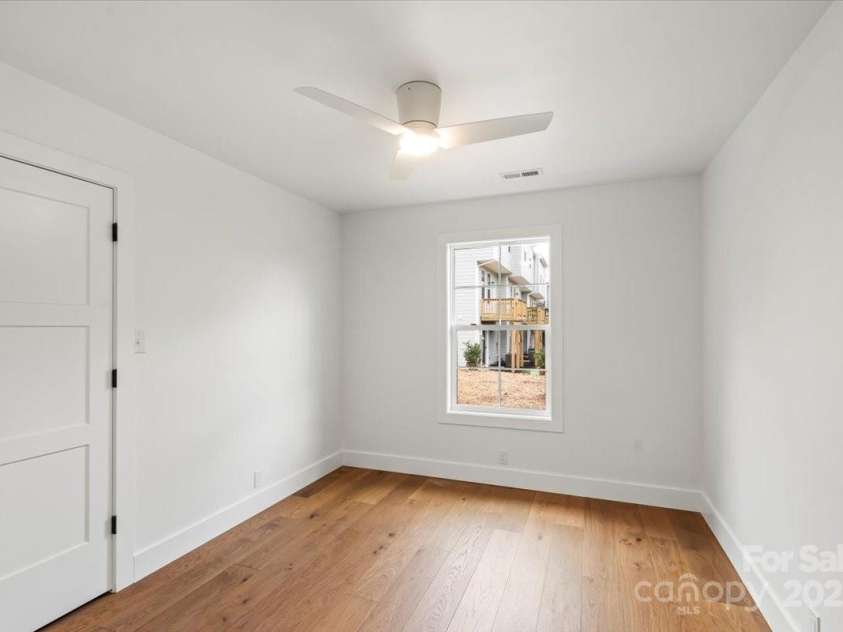 2429 Ellen Avenue, Charlotte, NC 28208.  MLS# CAR4222733, YatesRealty ID 9599. 