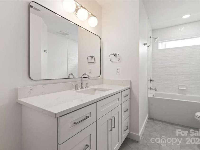 2429 Ellen Avenue, Charlotte, NC 28208.  MLS# CAR4222733, YatesRealty ID 9599. 