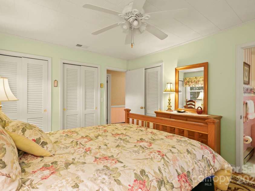 1074 Nikanor Road, West Jefferson, NC 28694.  MLS# CAR4289358, YatesRealty ID 96. 