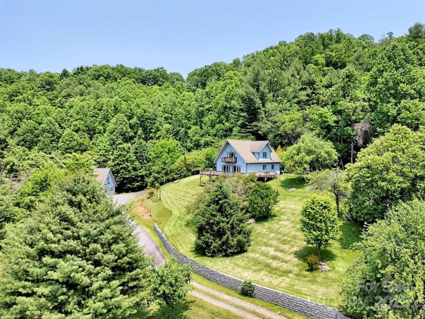 1592 Piney Hill Road, Burnsville, NC 28714.  MLS# CAR4269661, YatesRealty ID 96. 