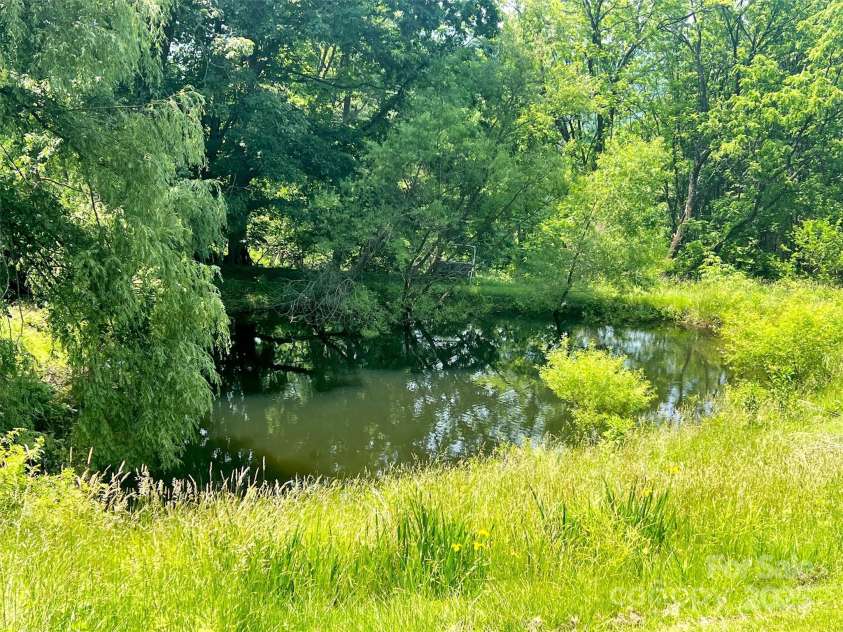 1592 Piney Hill Road, Burnsville, NC 28714.  MLS# CAR4269661, YatesRealty ID 96. 