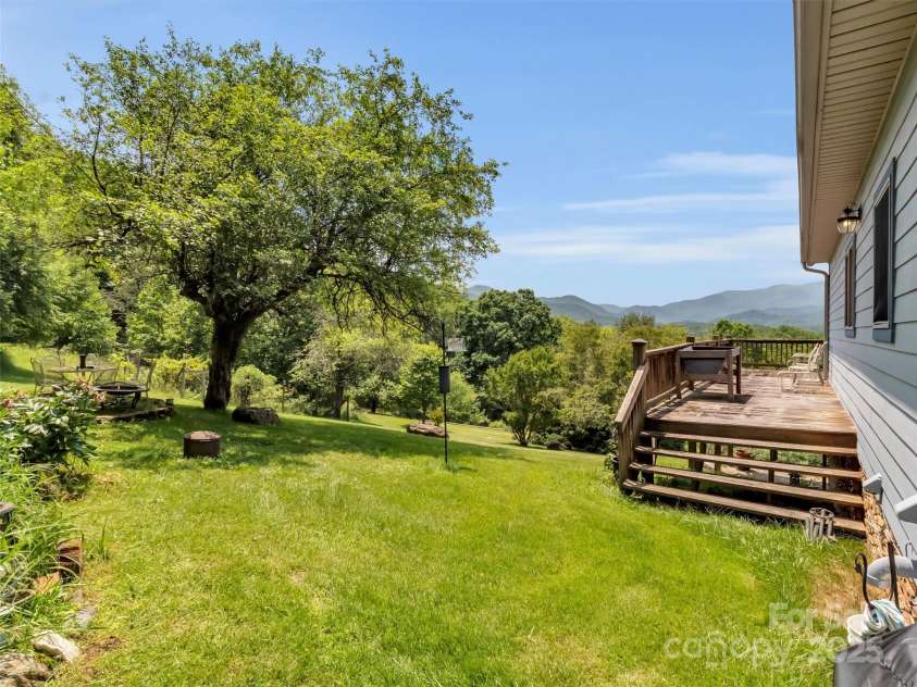 1592 Piney Hill Road, Burnsville, NC 28714.  MLS# CAR4269661, YatesRealty ID 96. 