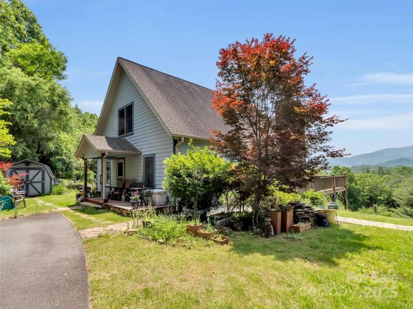 1592 Piney Hill Road, Burnsville, NC 28714.  MLS# CAR4269661, YatesRealty ID 96. 