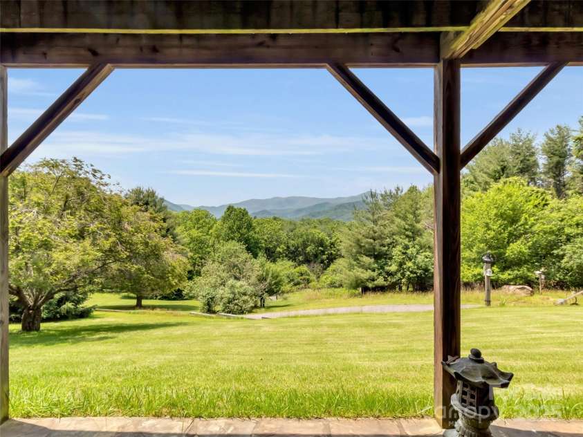 1592 Piney Hill Road, Burnsville, NC 28714.  MLS# CAR4269661, YatesRealty ID 96. 