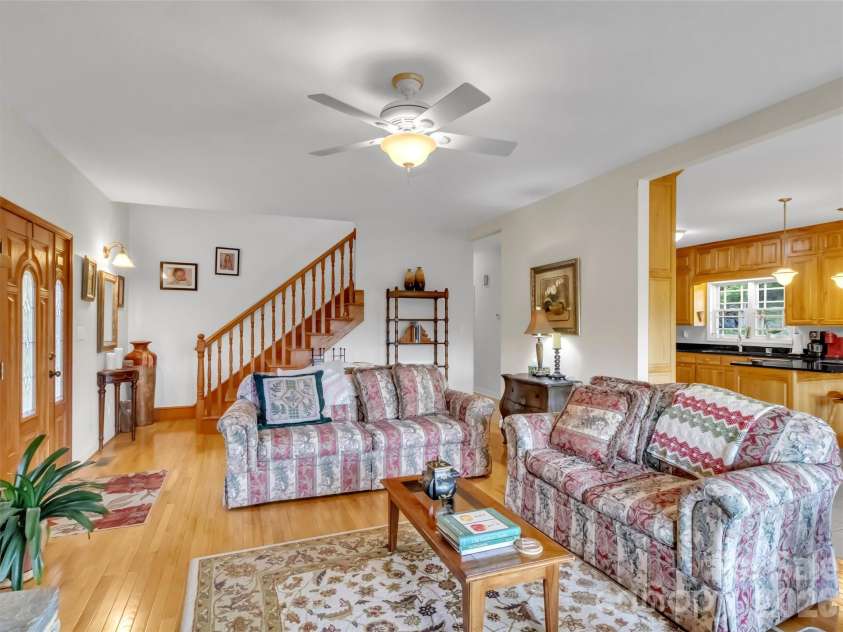 1592 Piney Hill Road, Burnsville, NC 28714.  MLS# CAR4269661, YatesRealty ID 96. 