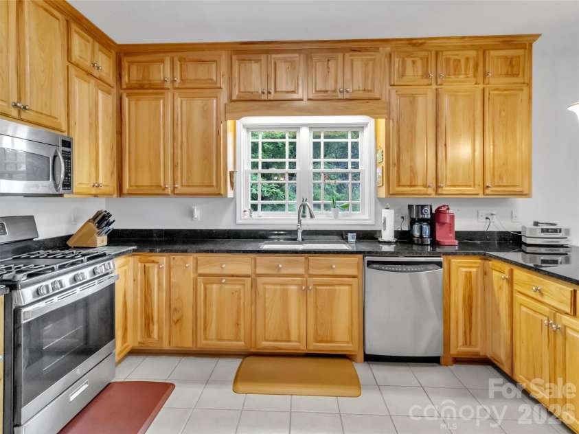 1592 Piney Hill Road, Burnsville, NC 28714.  MLS# CAR4269661, YatesRealty ID 96. 