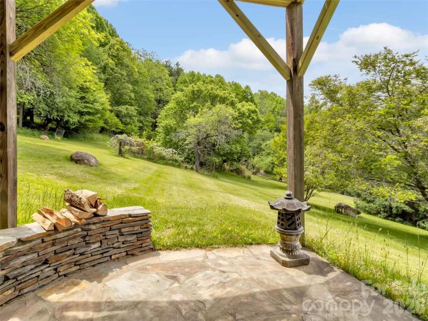 1592 Piney Hill Road, Burnsville, NC 28714.  MLS# CAR4269661, YatesRealty ID 96. 