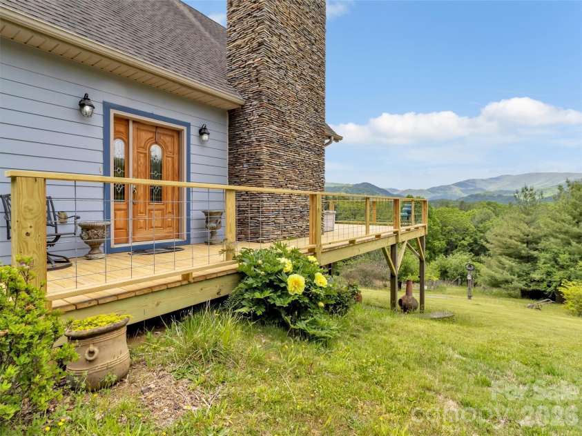 1592 Piney Hill Road, Burnsville, NC 28714.  MLS# CAR4269661, YatesRealty ID 96. 
