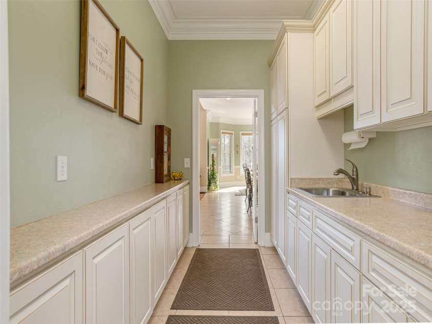 172 Summer Morning Court, Lake Lure, NC 28746.  MLS# CAR4223102, YatesRealty ID 960. Mud room leading  to Grarage