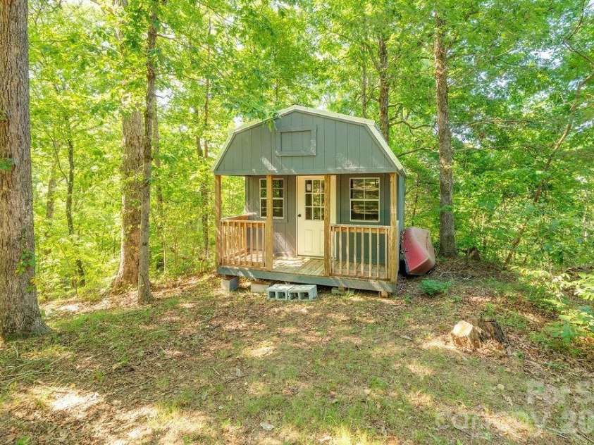 145 Mountain Forest Drive, Union Mills, NC 28167.  MLS# CAR4237346, YatesRealty ID 9602. 