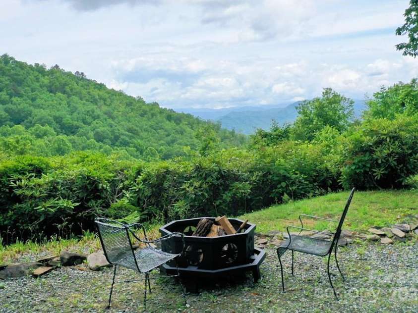 227 Cool Springs Road, Whittier, NC 28789.  MLS# CAR4280448, YatesRealty ID 9602. 