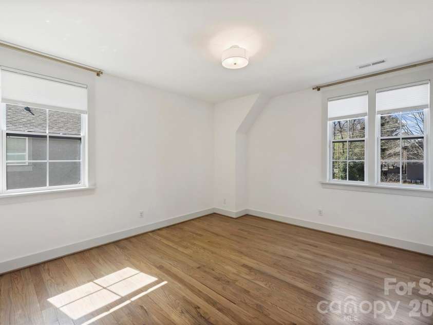 1414 Briar Creek Road, Charlotte, NC 28205.  MLS# CAR4350080, YatesRealty ID 9603. 