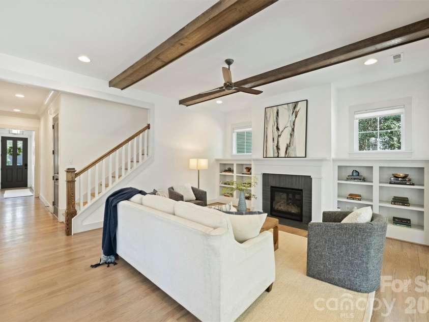 1414 Briar Creek Road, Charlotte, NC 28205.  MLS# CAR4350080, YatesRealty ID 9603. 